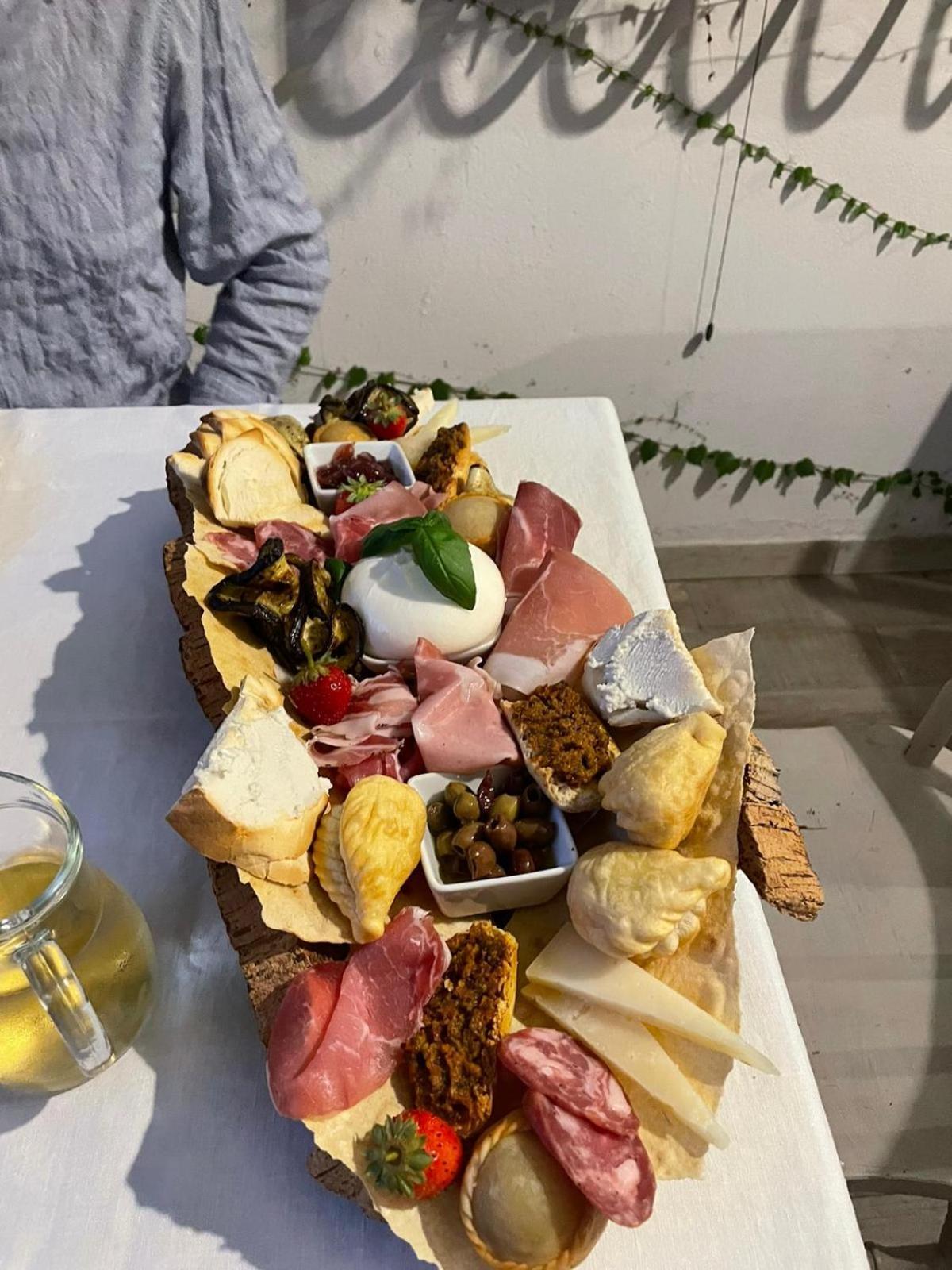 Agrib&B Il Pomo D'Oro 阿塞米尼 外观 照片